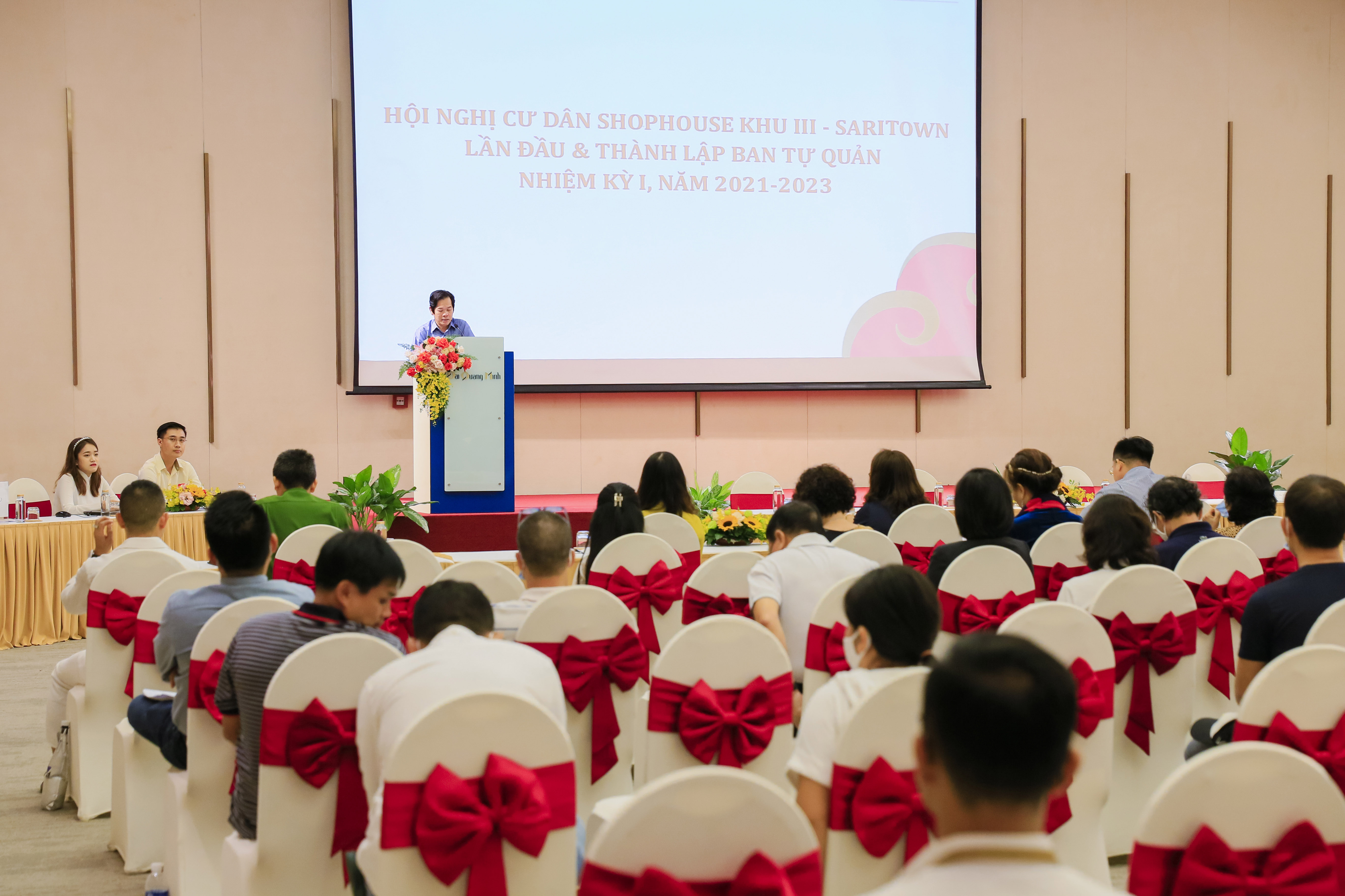 Ông Nguyễn Hoàng Tuệ – Phó Tổng Giám đốc Thường trực Công ty Đại Quang Minh phát biểu khai mạc Hội nghị.